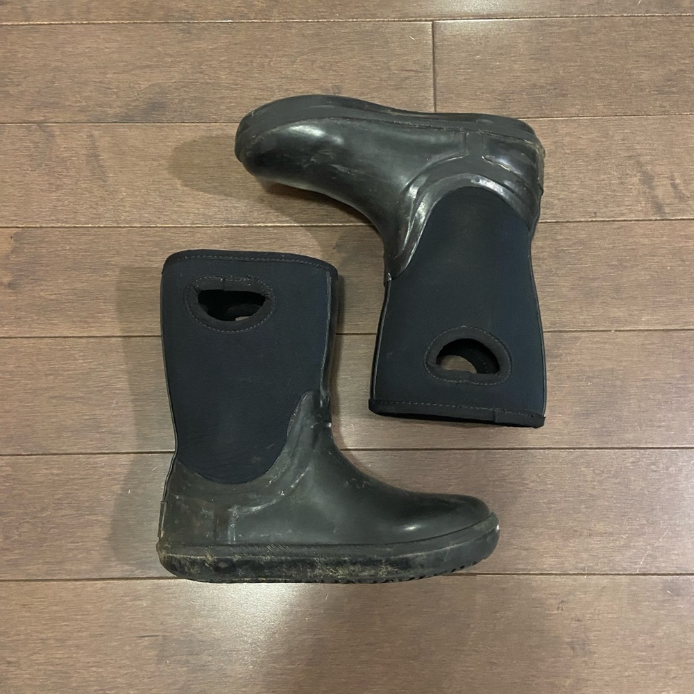 UGG - GUC 13T Rainboots